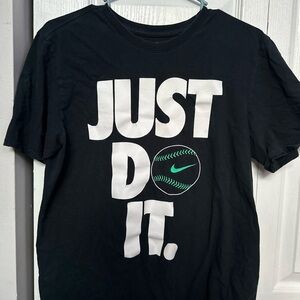 Nike Men's T-Shirt Sportswear "Just Do It" Baseball Athletic Shirt Size M